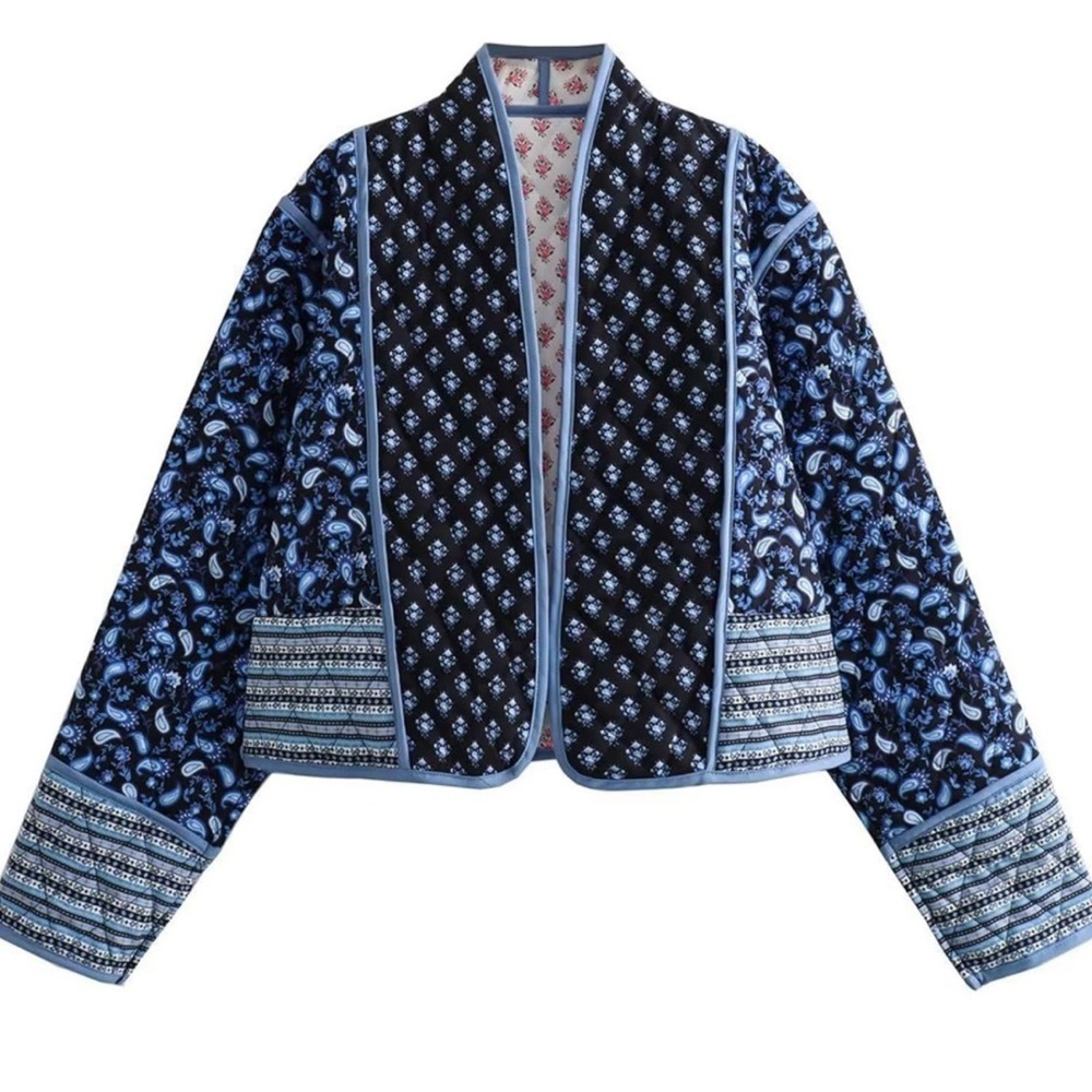 NWOT- Women's Long Sleeve Cropped Quilted Lightweight Jacket Open Front